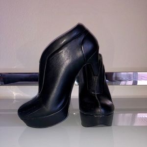 Nine West Heeled Booties